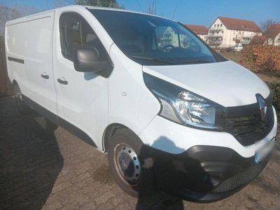 Gebraucht Renault Trafic 163 PS (119 kW) 2015 Weiß Van / Kleinbus