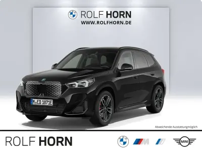 Neu BMW iX1 M Sport 150 kW (204 PS) 2026 Spacesilber metallic SUV