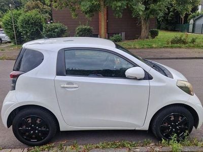 Toyota iQ