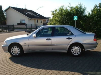 Mercedes C240