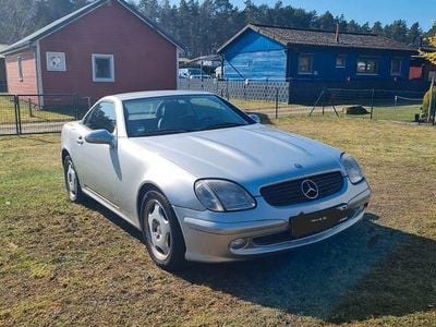Gebraucht Mercedes SLK200 163 PS (119 kW) 2003 Silber Cabrio