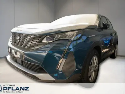 Używany Peugeot 3008 Active 136 KM (100 kW) 2024 Niebieski SUV