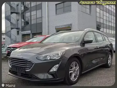 Usata Ford Focus Trend 125 CV (91 kW) 2021 Grigio Station wagon