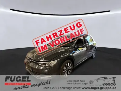 Gebraucht VW Golf VIII Move 150 PS (110 kW) 2024 Uranograu Limousine