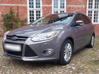Usata Ford Focus Titanium 150 CV (110 kW) 2012 Grigio Station wagon