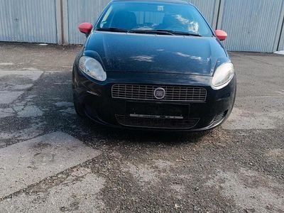 Second-hand Fiat Grande Punto 75 CP (55 kW) 2008 Negru Hatchback