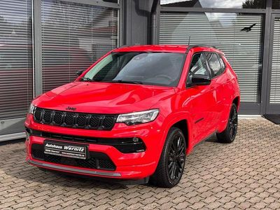 Gebraucht Jeep Compass Altitude 131 PS (96 kW) 2023 Rot SUV
