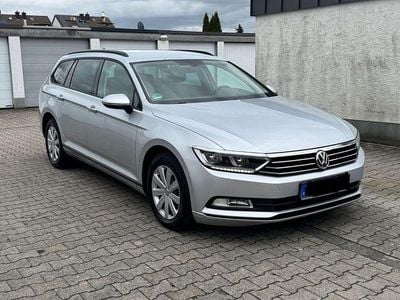 Gebraucht VW Passat Highline 150 PS (110 kW) 2015 Silber Kombi