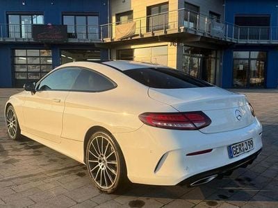 Gebraucht Mercedes C400 AMG 333 PS (244 kW) 2018 Weiß Coupé