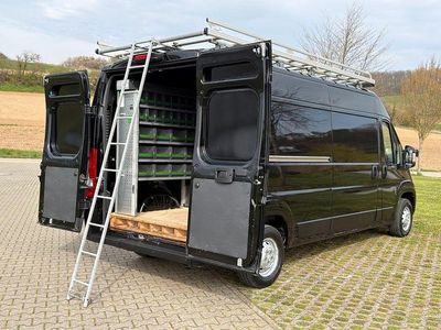 Gebraucht Peugeot Boxer 165 PS (121 kW) 2022 Schwarz Van