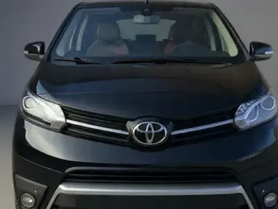 Gebraucht Toyota Proace Executive 177 PS (130 kW) 2018 Schwarz Van / Kleinbus