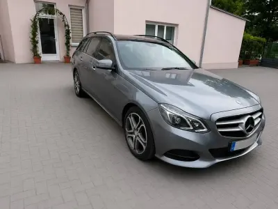 Gebraucht Mercedes E250 Avantgarde 204 PS (150 kW) 2016 Grau Kombi