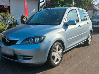 Gebraucht Mazda 2 80 PS (58 kW) 2008 Blau Kleinwagen