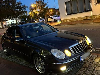 Mercedes E320