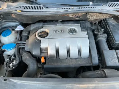 Gebraucht VW Touran 2006 Silber Van / Kleinbus