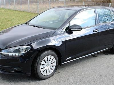 Gebraucht VW Golf VII Trendline 116 PS (85 kW) 2019 Schwarz Limousine