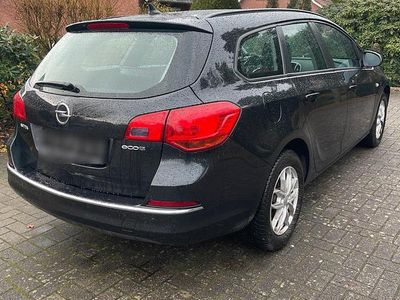 Schwarz Gebraucht 2016 Opel Astra Kombi | 5.400 € (Guter Preis)