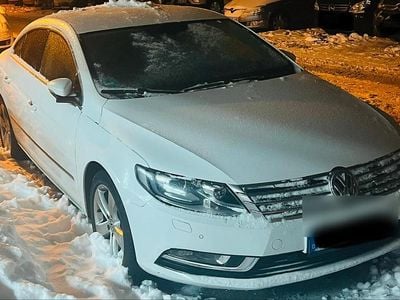 Weiß Gebraucht 2015 VW Passat Limousine | 8.500 € (Guter Preis)