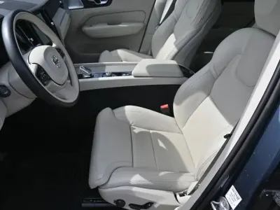 Gebraucht Volvo XC60 Ultimate 235 PS (172 kW) 2023 Blau SUV