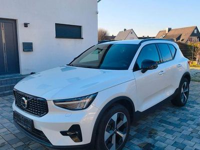Gebraucht Volvo XC40 Ultimate 197 PS (144 kW) 2023 Weiß SUV