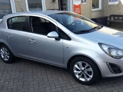 Gebraucht Opel Corsa Energy 86 PS (63 kW) 2015 Argon silber Kleinwagen
