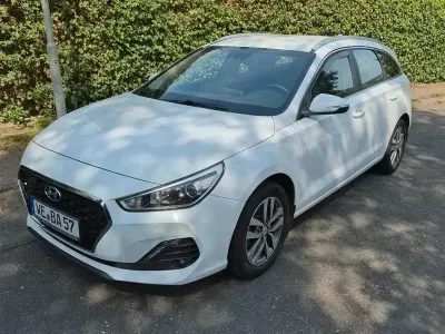 Gebraucht Hyundai i30 YES! 140 PS (102 kW) 2019 Weiß Limousine