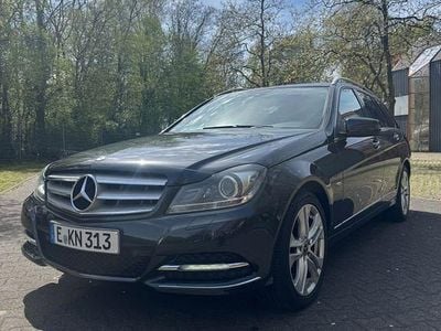 Usata Mercedes C220 Avantgarde 170 CV (125 kW) 2011 Nero Berlina