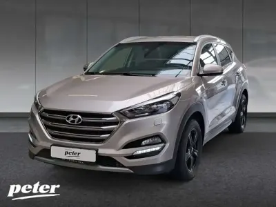 Gebraucht Hyundai Tucson Premium 141 PS (103 kW) 2017 Met. white sand SUV