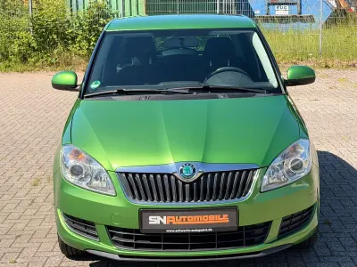 Gebraucht Skoda Fabia Family 105 PS (77 kW) 2012 Grün Kleinwagen