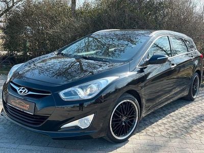 Gebraucht Hyundai i40 Style 136 PS (100 kW) 2012 Schwarz Kombi