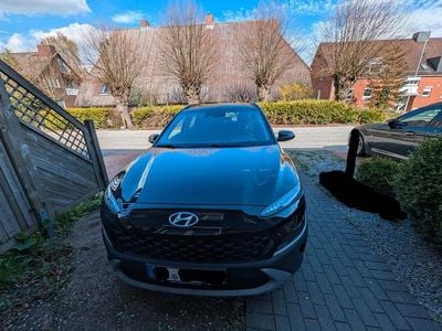 Gebraucht Hyundai Kona Select 120 PS (88 kW) 2021 Schwarz SUV