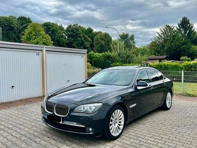 BMW 730