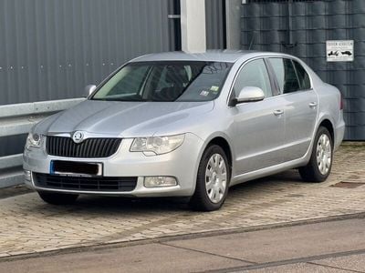 Gebraucht Skoda Superb Comfort 140 PS (102 kW) 2009 Brilliantsilber metallic Limousine