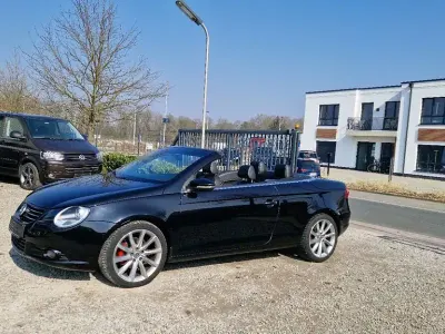 Gebraucht VW Eos 122 PS (89 kW) 2010 Schwarz Cabrio
