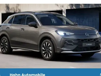 Neu VW T-Roc R-line 150 PS (110 kW) 2026 Wolf grey metallic SUV