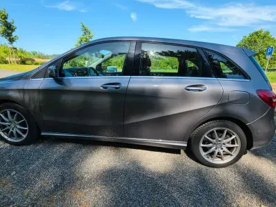 Gebraucht Mercedes B180 Urban 109 PS (80 kW) 2015 Grau Van / Kleinbus