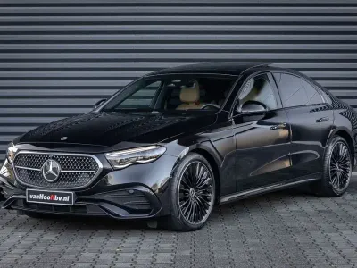 Gebraucht Mercedes E450 AMG line 368 PS (270 kW) 2025 Schwarz Limousine