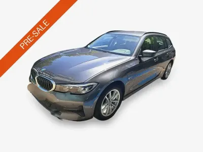 Gebraucht BMW 330 184 PS (135 kW) 2022 Grau