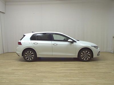 Gebraucht VW Golf VIII Life 150 PS (110 kW) 2023 Weiss Limousine