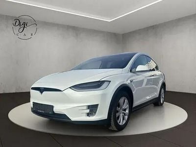Begagnad Tesla Model X 386 kW (525 HK) 2017 Vit SUV