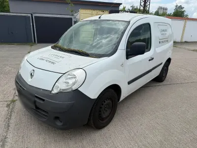 Używany Renault Kangoo 85 KM (62 kW) 2010 Biały Sedan/Limuzyna
