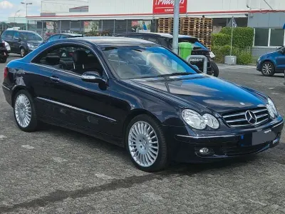 Gebraucht Mercedes CLK200 Avantgarde 184 PS (135 kW) 2007 Blau Coupé