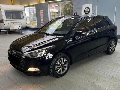 Schwarz Gebraucht 2018 Hyundai i20 Passion Kleinwagen | 9.999 € (Fairer Preis)