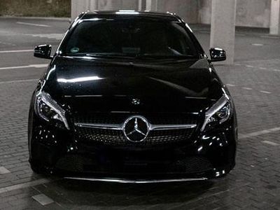 Gebraucht Mercedes A200 156 PS (114 kW) 2017 Schwarz Limousine