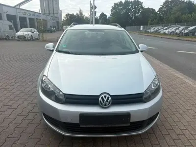 Gebraucht VW Golf VI Trendline 105 PS (77 kW) 2010 Silber Kombi