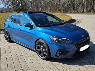 Gebraucht Ford Focus ST 280 PS (205 kW) 2020 Blau Limousine