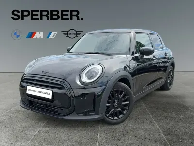 Gebraucht Mini Cooper Classic 136 PS (100 kW) 2022 Schwarz Kleinwagen