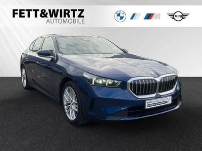 Gebraucht BMW 520 Sport Line 208 PS (152 kW) 2024 Phytonicblau metallic Limousine