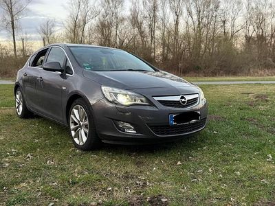Usata Opel Astra 180 CV (132 kW) 2010 Grigio Berlina