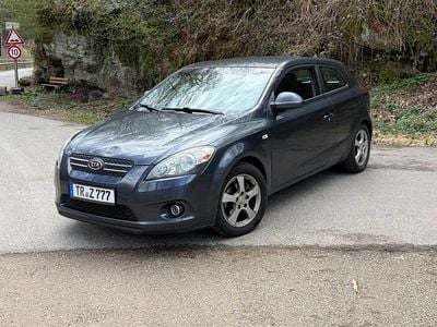 Gebraucht Kia ProCeed EX 126 PS (92 kW) 2009 Grau Kleinwagen